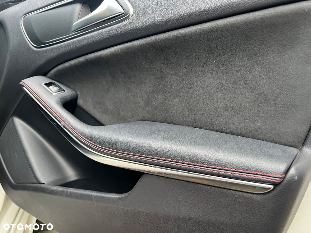 Mercedes-Benz Klasa A 180 (BlueEFFICIENCY) AMG Sport - 13