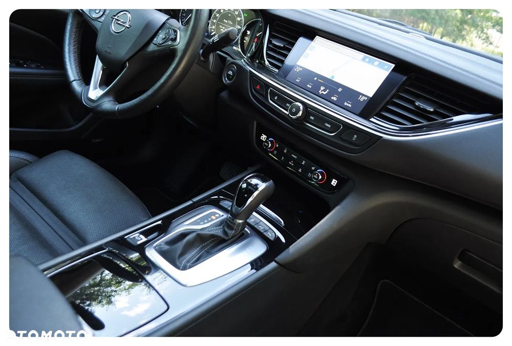 Opel Insignia 2.0 T Business Elegance S&S - 33
