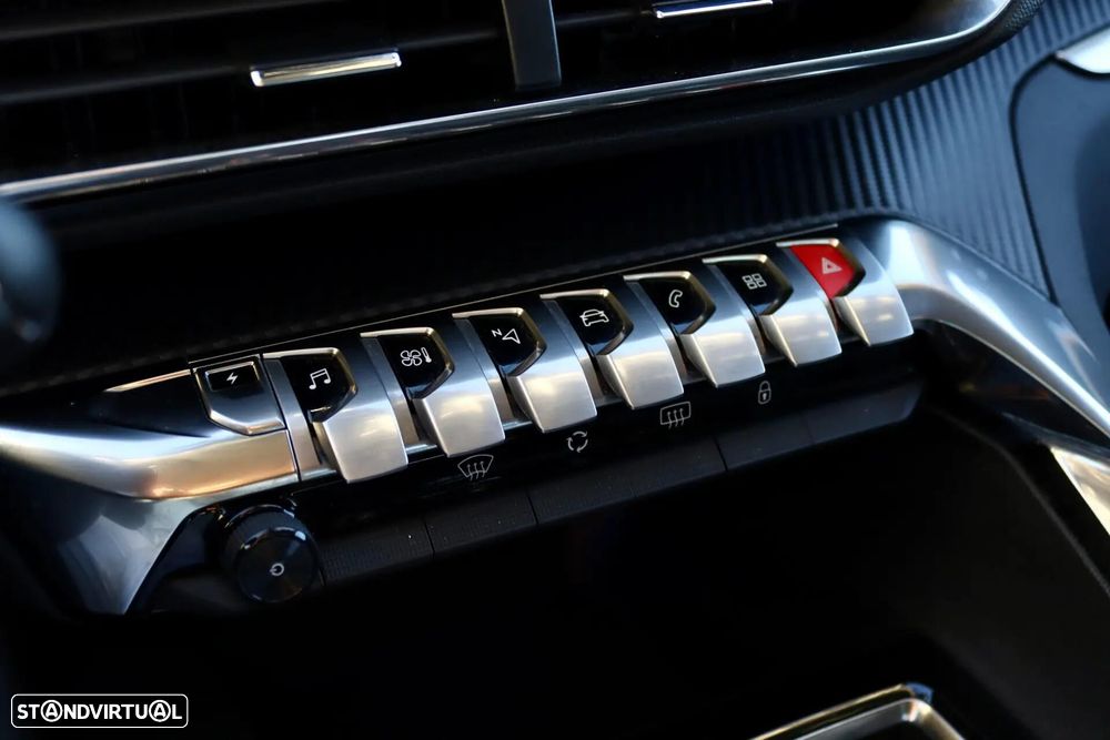 Peugeot 3008 1.6 Hybrid Allure Pack e-EAT8 - 26