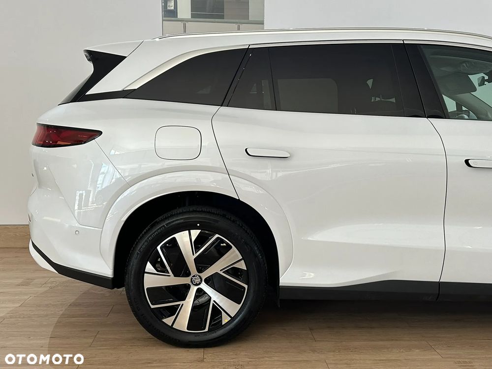 BYD Tang L - 13