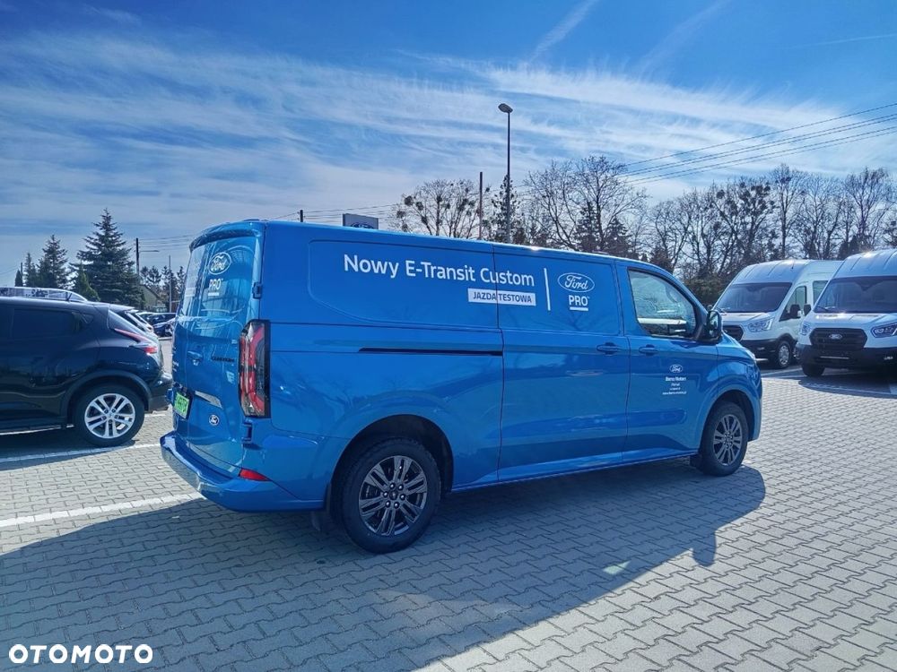 Ford Transit Custom - 8