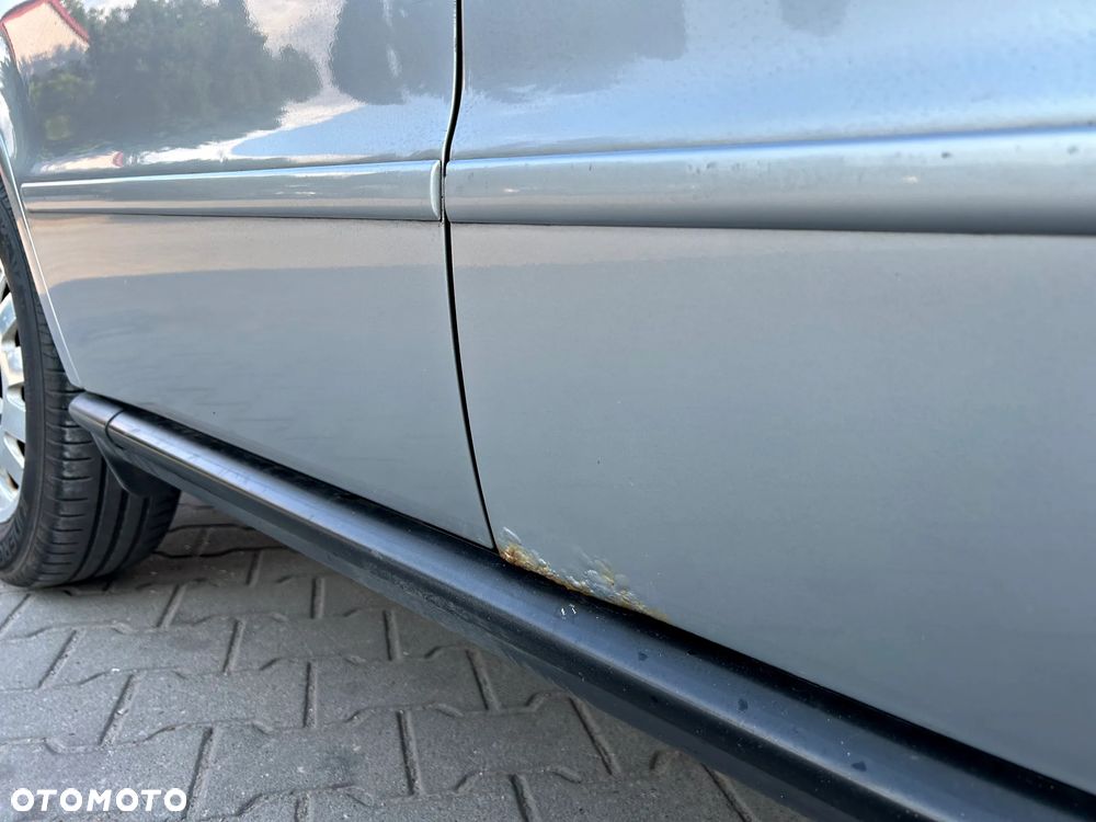 Audi A4 Limousine - 16