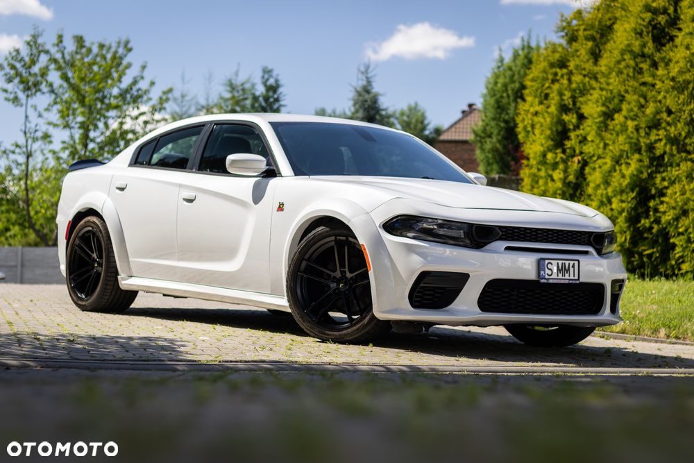 Dodge Charger - 2