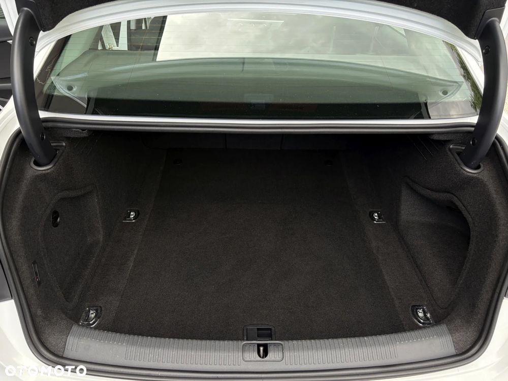 Audi A4 Limousine 2.0 TFSI ultra Sport - 34