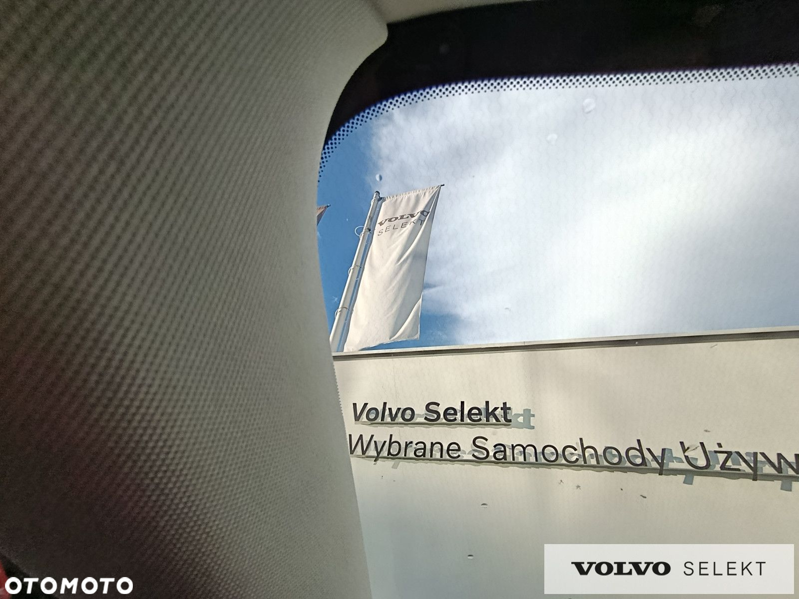 Volvo V90 Cross Country - 32