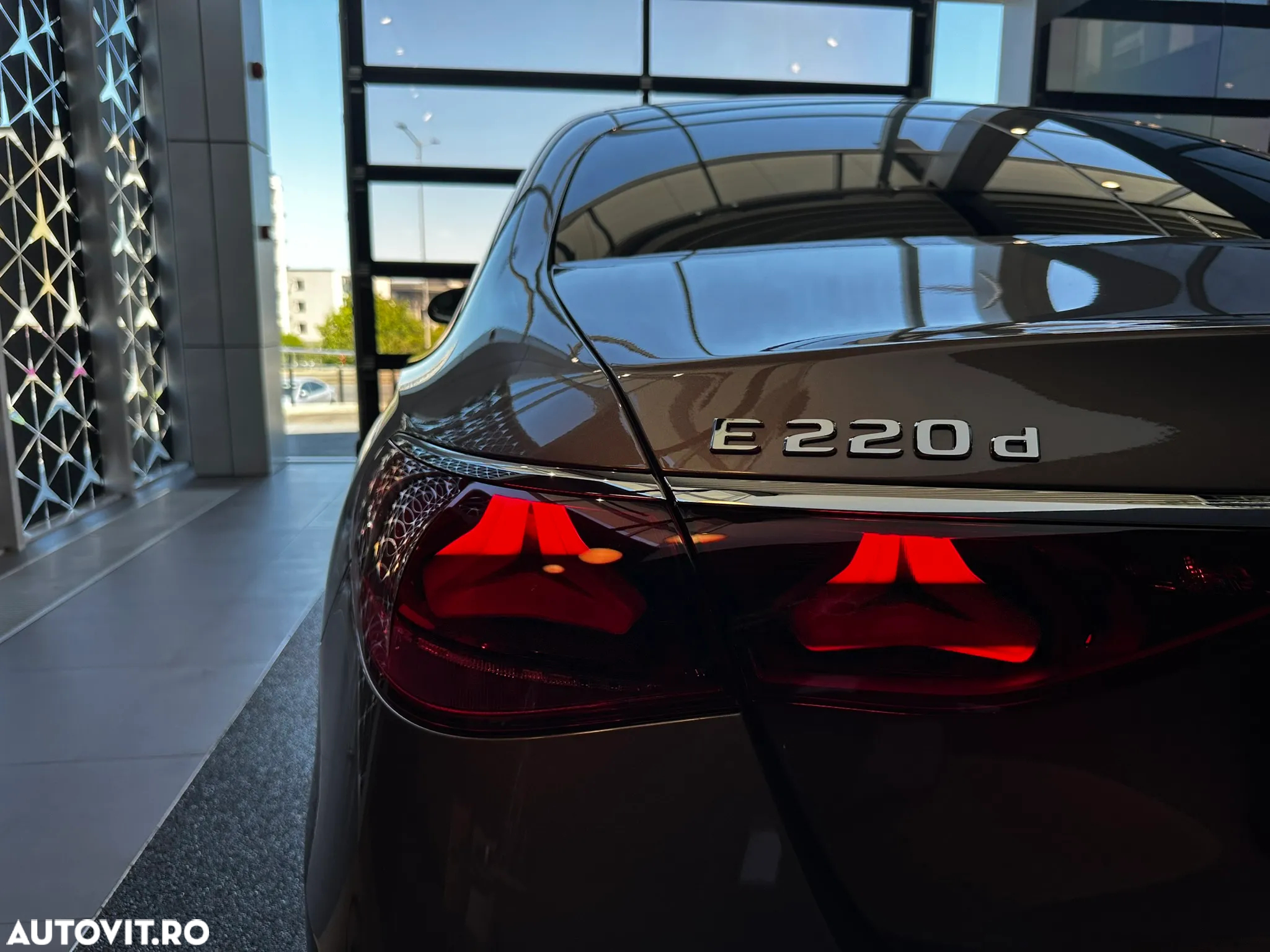 Mercedes-Benz E 220 d MHEV 4MATIC Aut. - 26