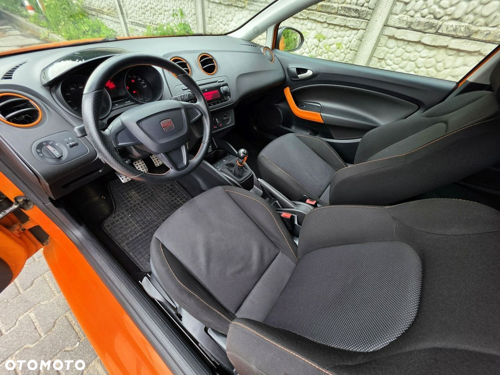 Seat Ibiza SC 1.6 16V Sport - 10