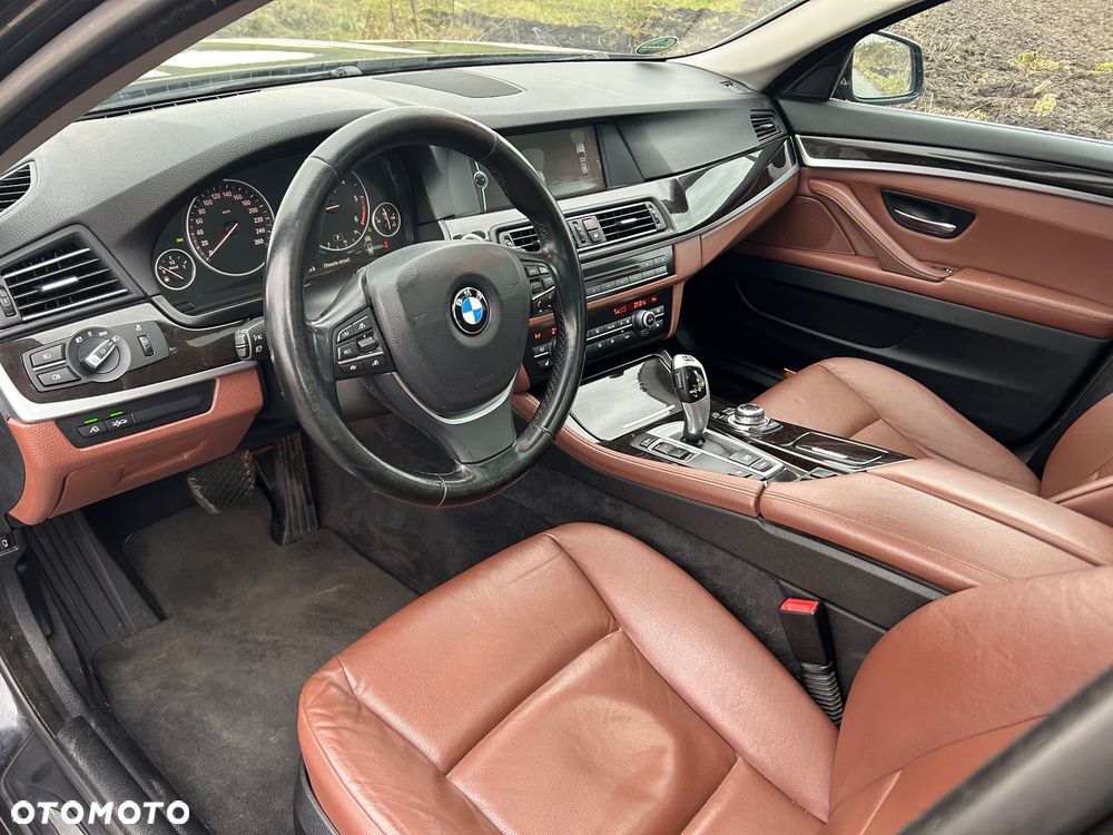 BMW Seria 5 520d Sport-Aut - 15