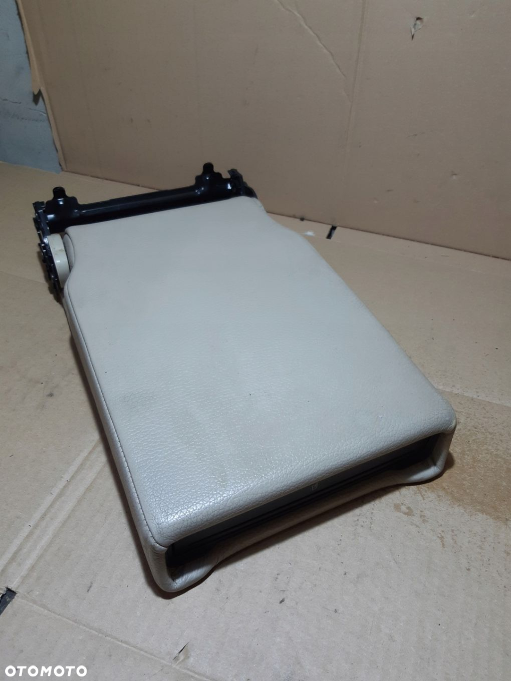 AUDI Q7 4L PODŁOKIETNIK KANAPY TYŁ SKÓRA KUBKI 4L0883081 - 10