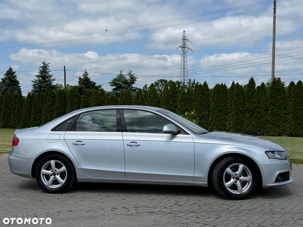 Audi A4 Limousine - 18
