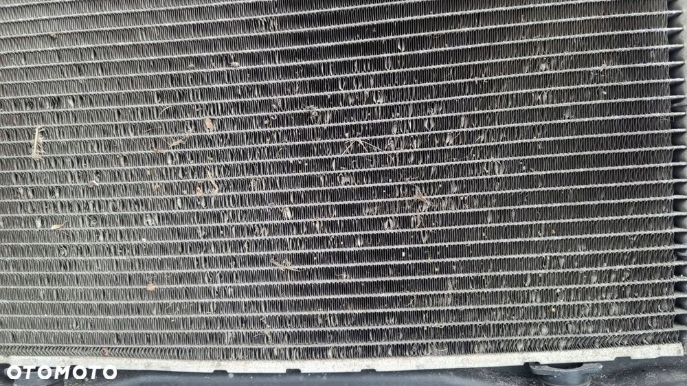 peugeot 2008 208 1.4 1.2 vti hdi pas przedni chłodnica wody wentylator - 7