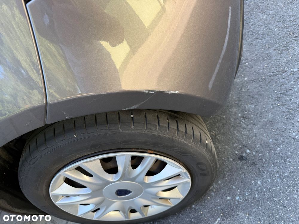 Lancia Ypsilon 1.2 8V Silver S&S - 12