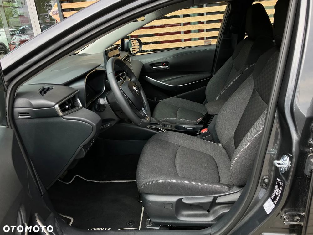 Toyota Corolla 1.8 Hybrid Comfort - 35