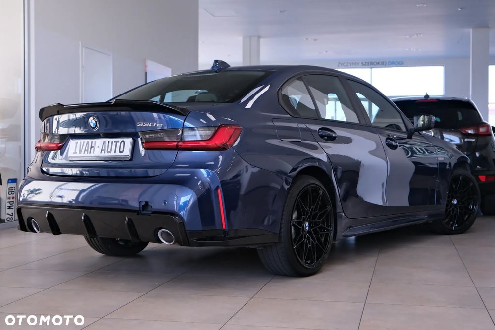 BMW Seria 3 330e Sport - 7