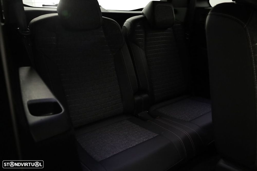 Peugeot 5008 1.2 Hybrid Allure e-DCS6 - 21