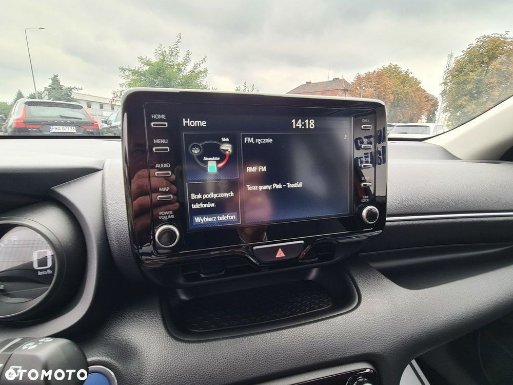 Toyota Yaris Hybrid 1.5 Comfort - 14
