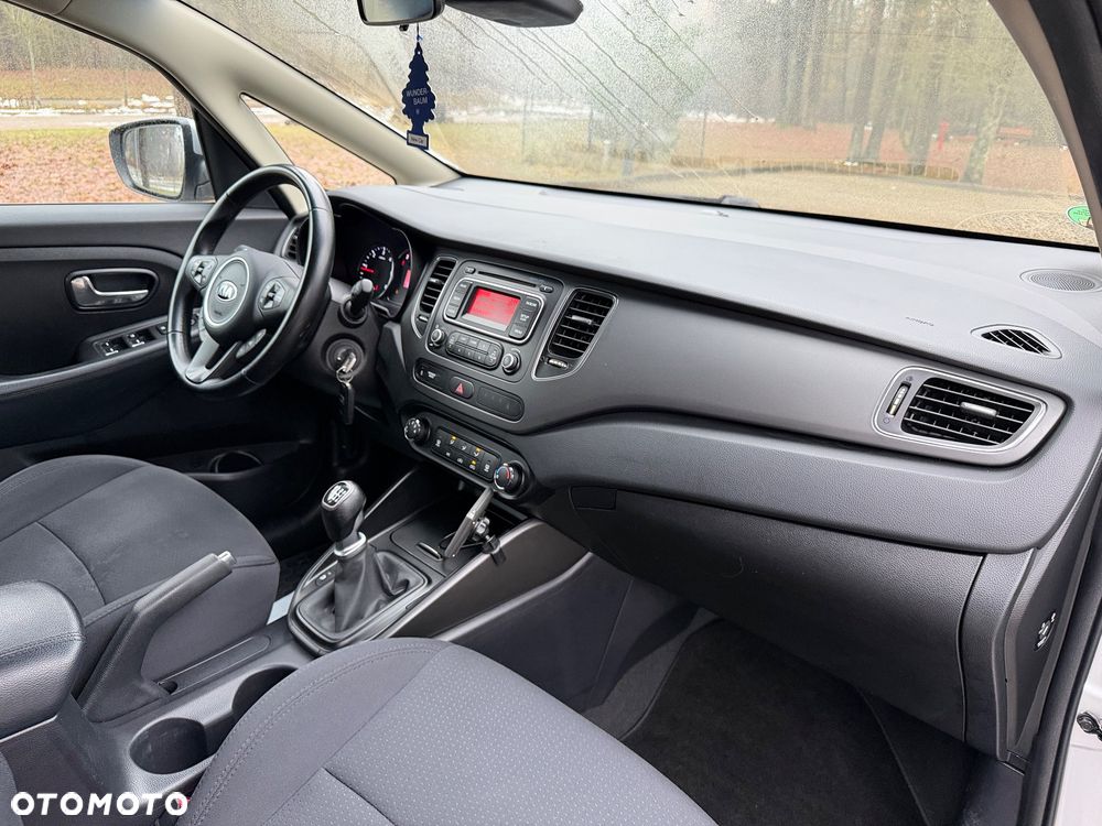 Kia Carens 1.7 CRDi Vision - 19