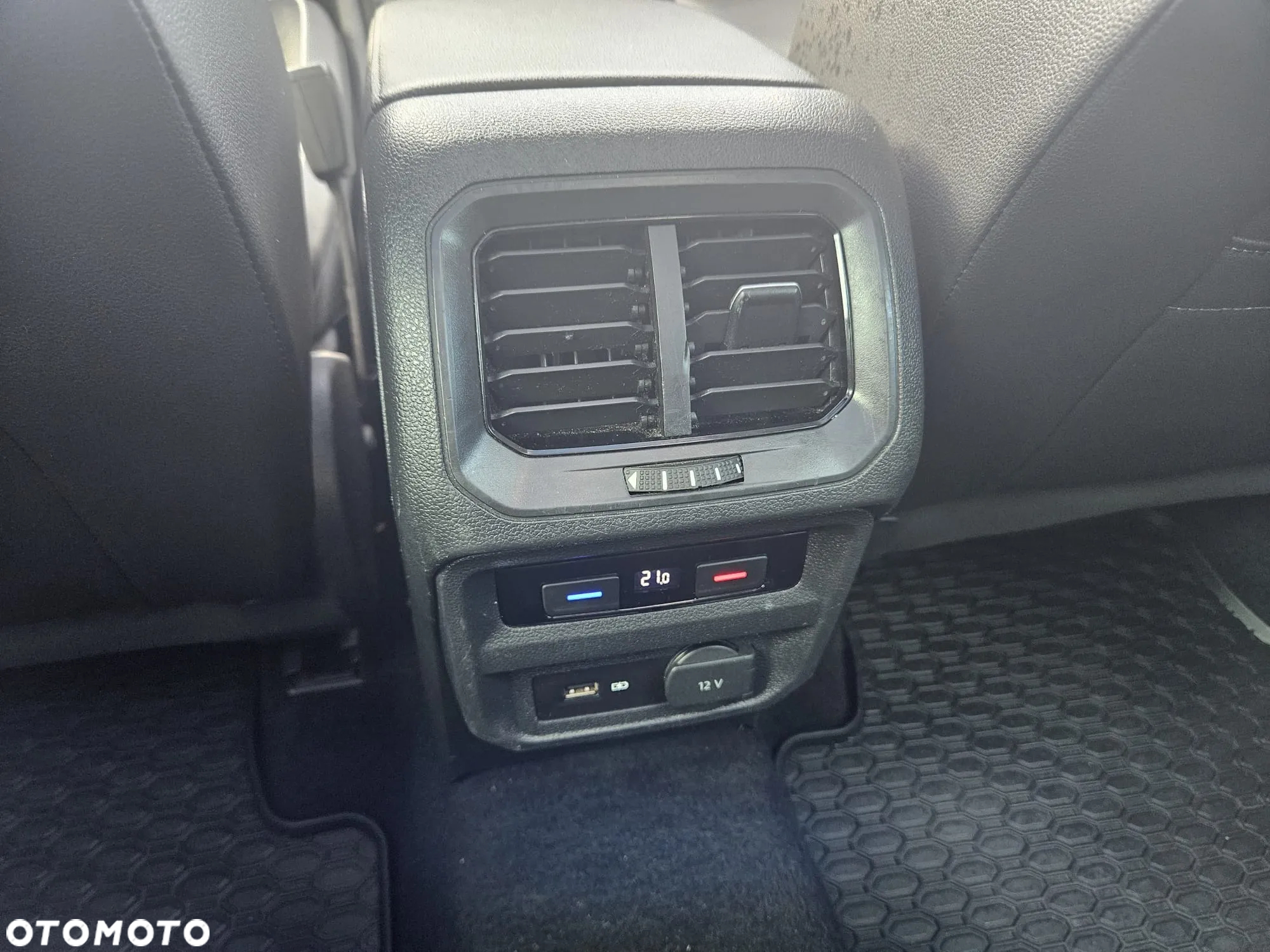 Volkswagen Tiguan - 18