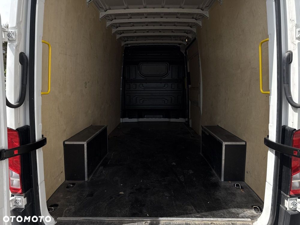 Volkswagen Crafter - 22