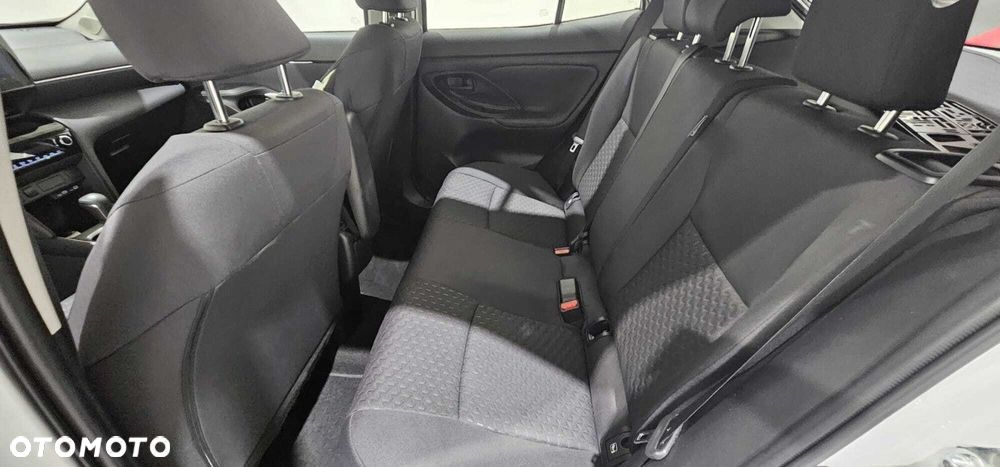 Toyota Yaris Cross - 13