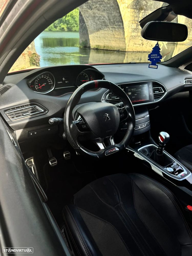 Peugeot 308 1.6 e-THP GTi - 5