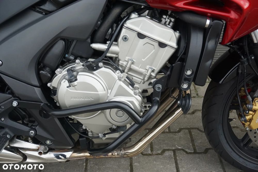 Honda CBF - 8