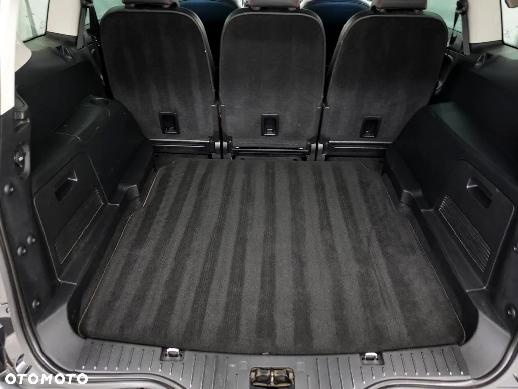 Ford S-Max - 39