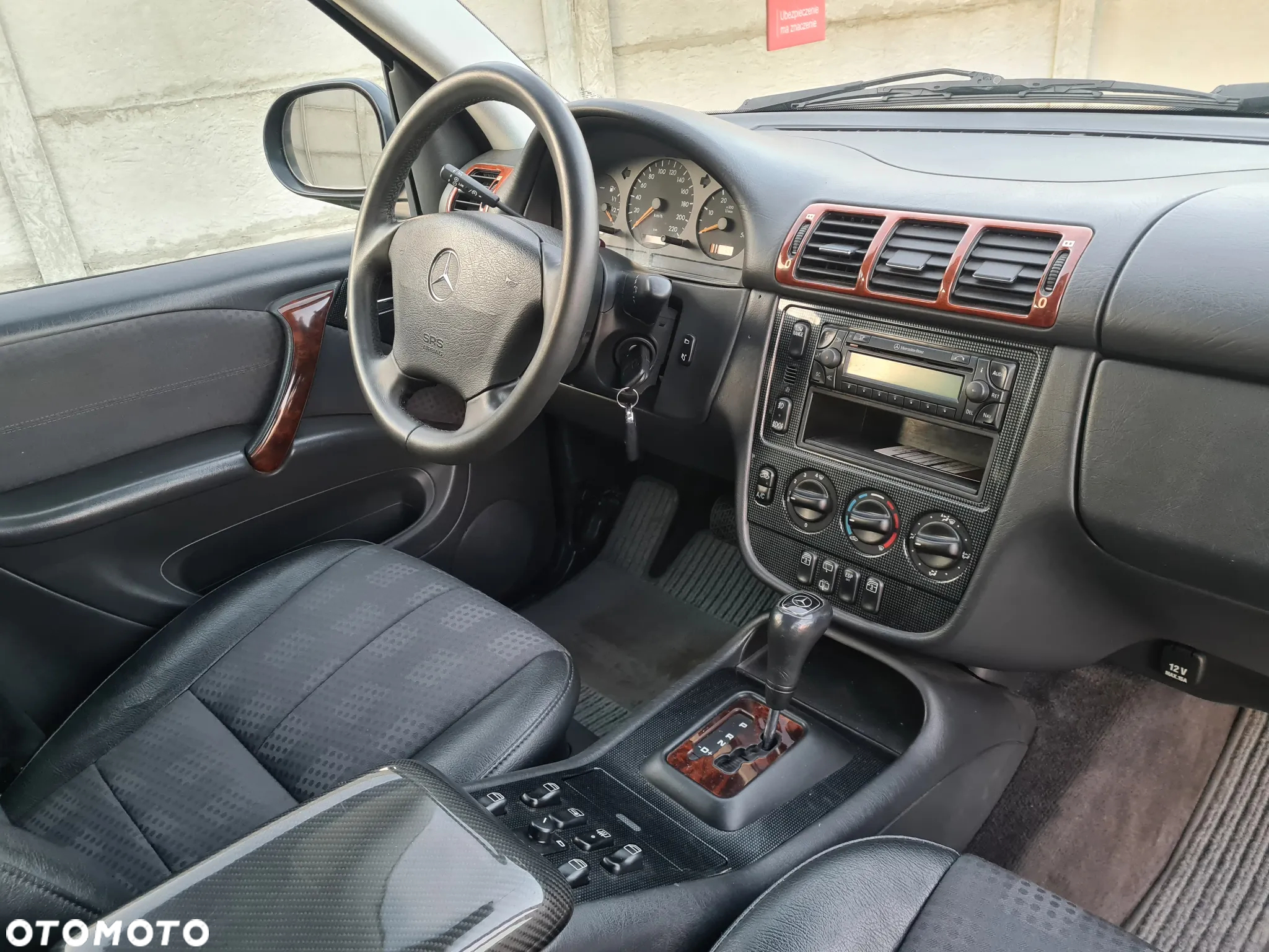 Mercedes-Benz ML - 13