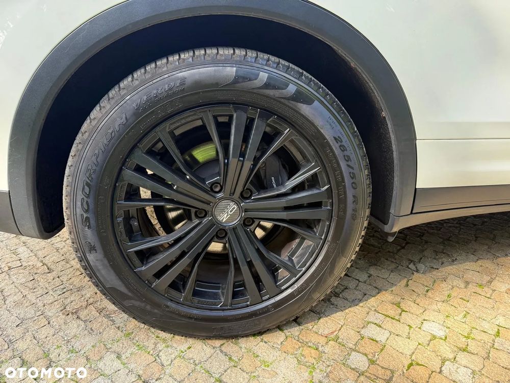 Porsche Cayenne - 13