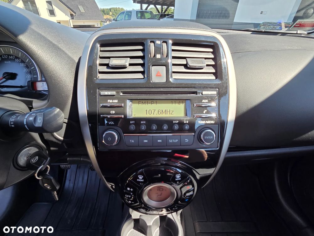 Nissan Micra 1.2 Bild der Frau - 13