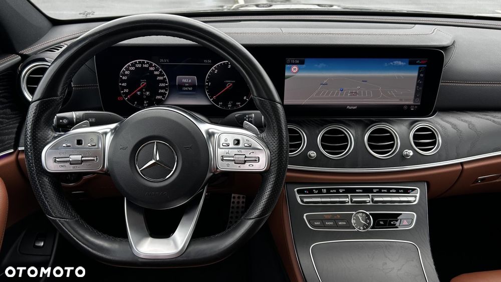 Mercedes-Benz Klasa E 220 d 4Matic 9G-TRONIC AMG Line - 14