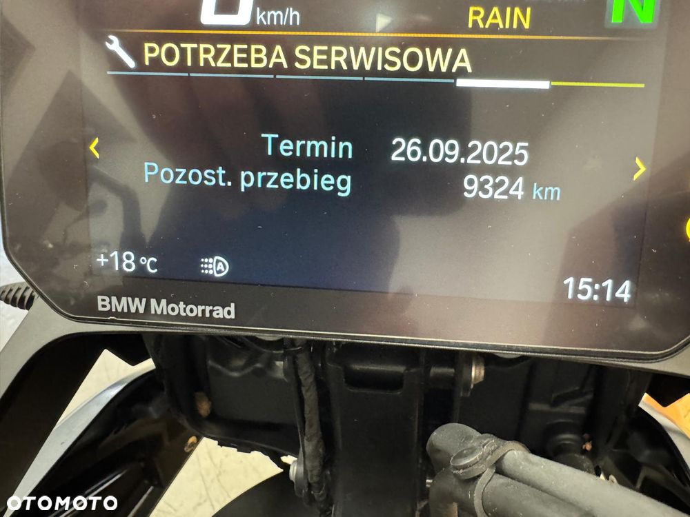 BMW F - 23