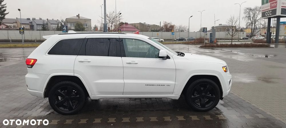 Jeep Grand Cherokee 3.6 V6 Laredo - 8