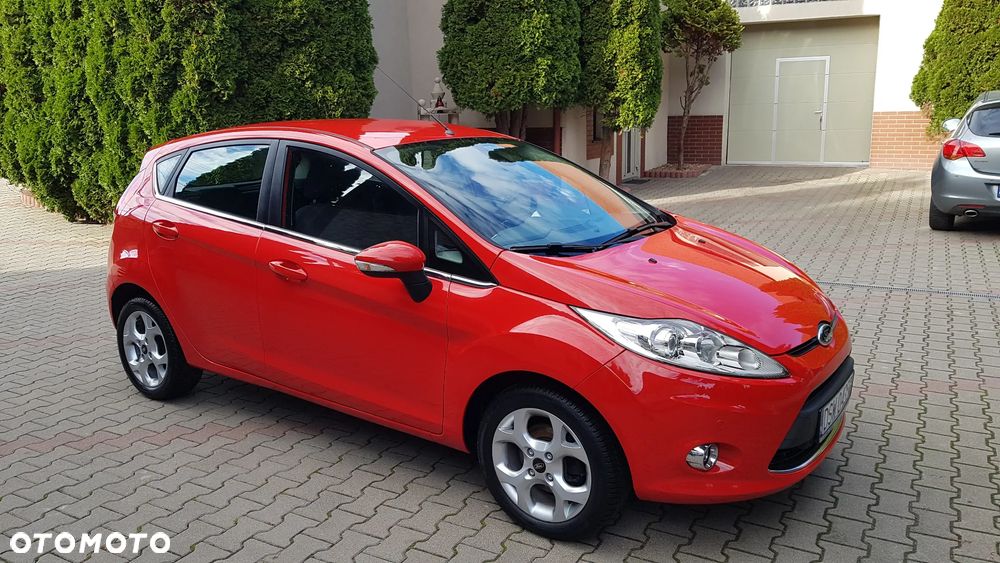 Ford Fiesta 1.25 Titanium - 32