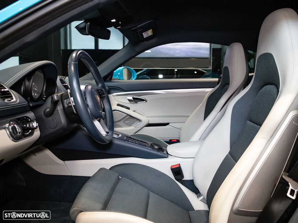 Porsche 718 Cayman 2.0 PDK - 25