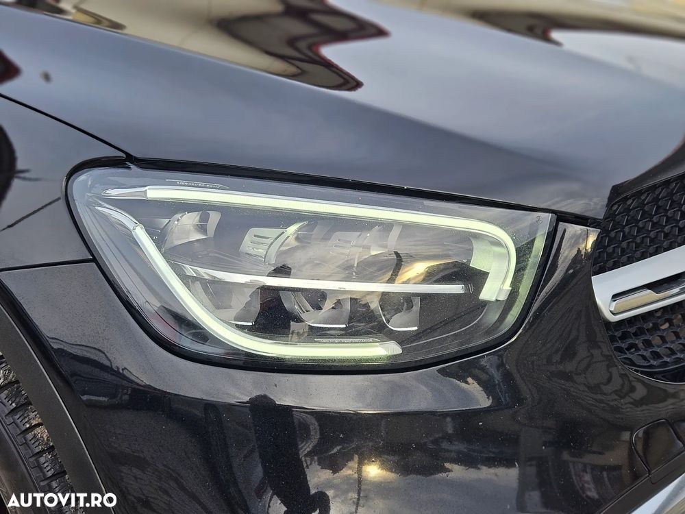 Mercedes-Benz GLC Coupe 300 de 4Matic 9G-TRONIC - 22