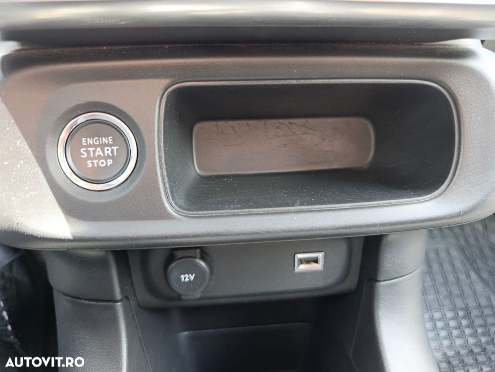 Citroën C3 1.2 PureTech S&S BVM5 Shine - 18