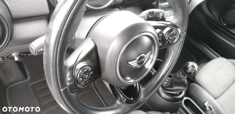 MINI ONE First - 23
