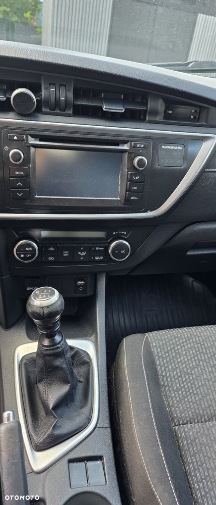 Toyota Auris - 7