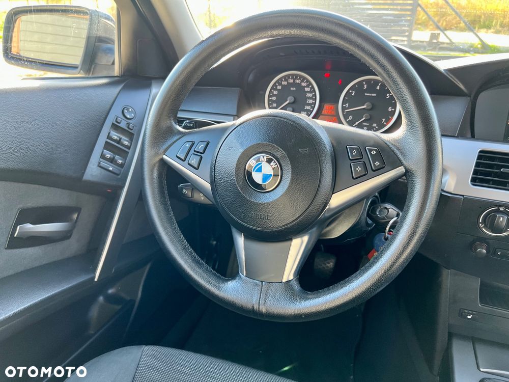 BMW Seria 5 - 16