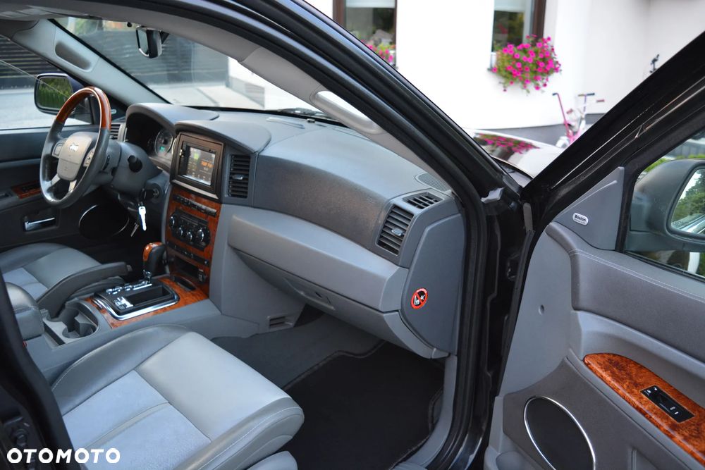 Jeep Grand Cherokee 3.0 CRD Automatik Overland - 32