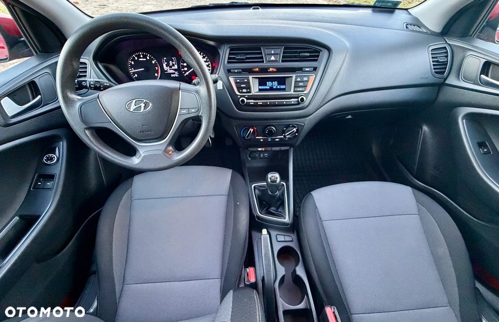 Hyundai i20 - 20