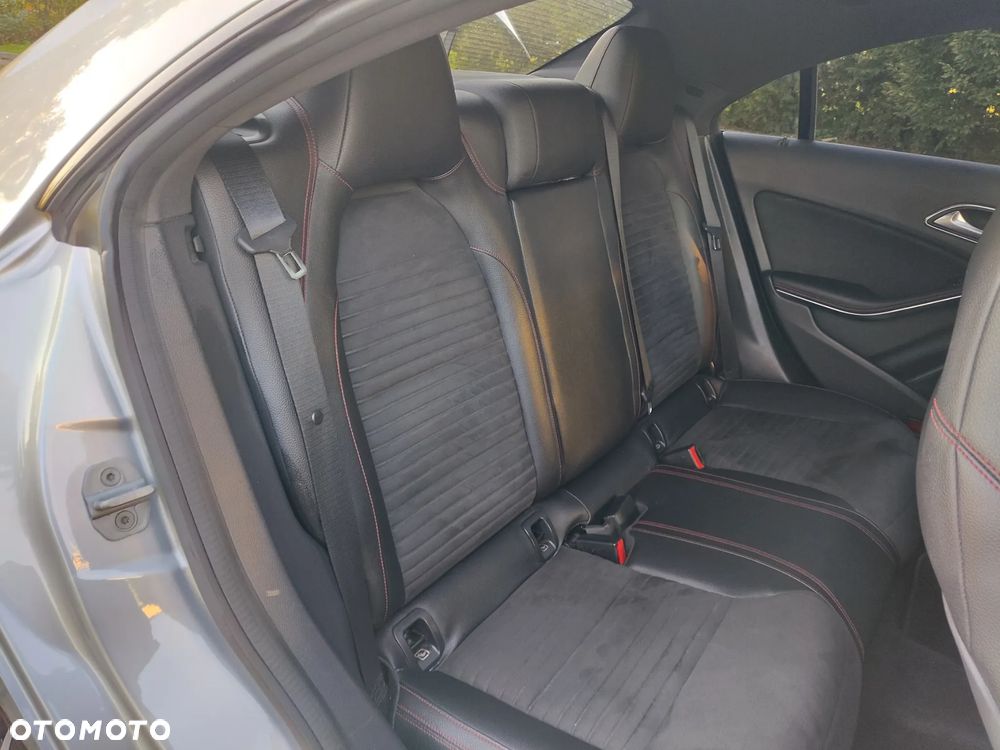 Mercedes-Benz CLA - 23