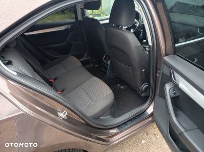 Skoda Octavia 1.4 TSI Ambition - 11