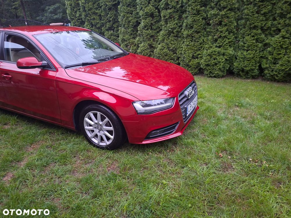 Audi A4 Limousine - 7