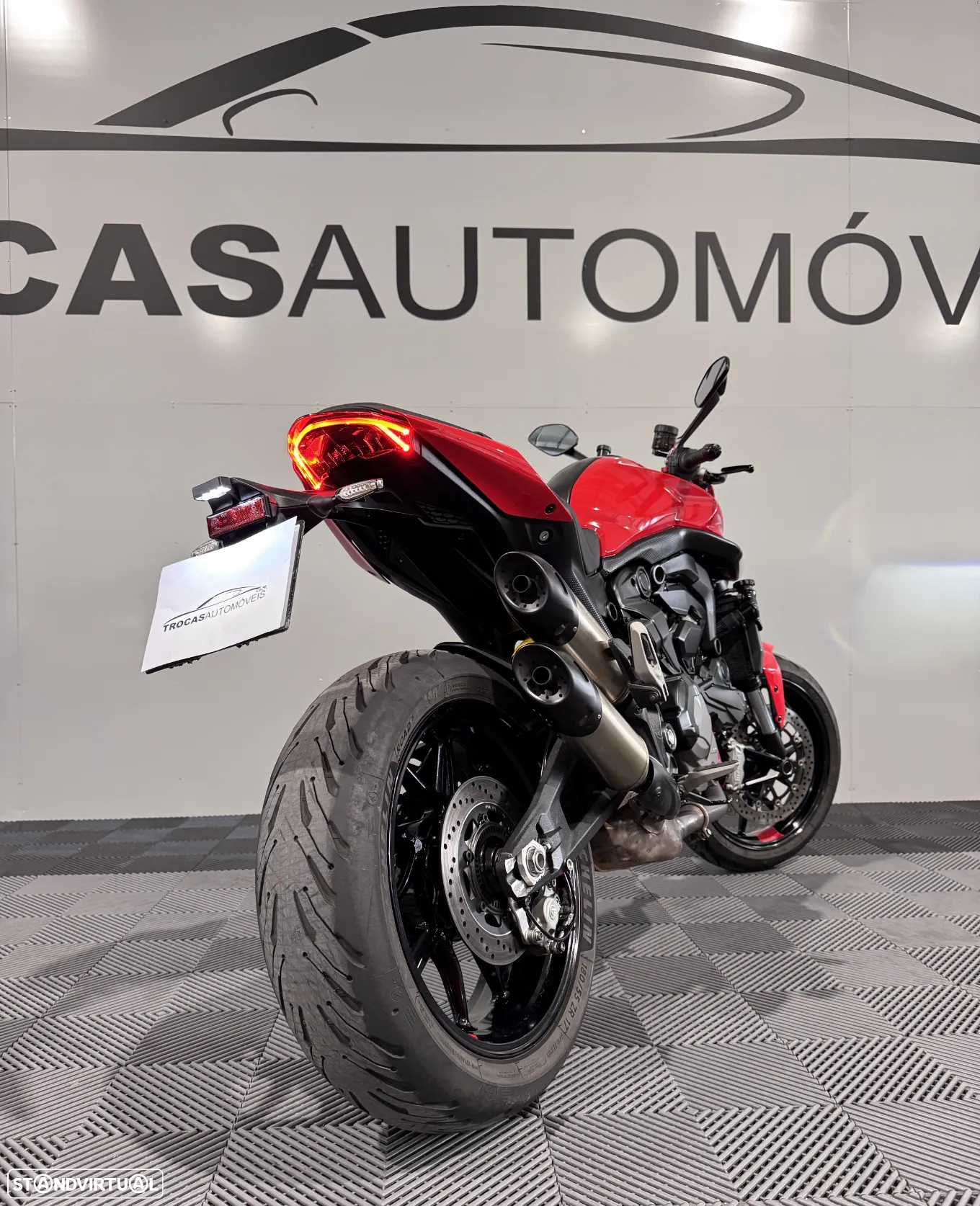 Ducati Monster 937 - 26