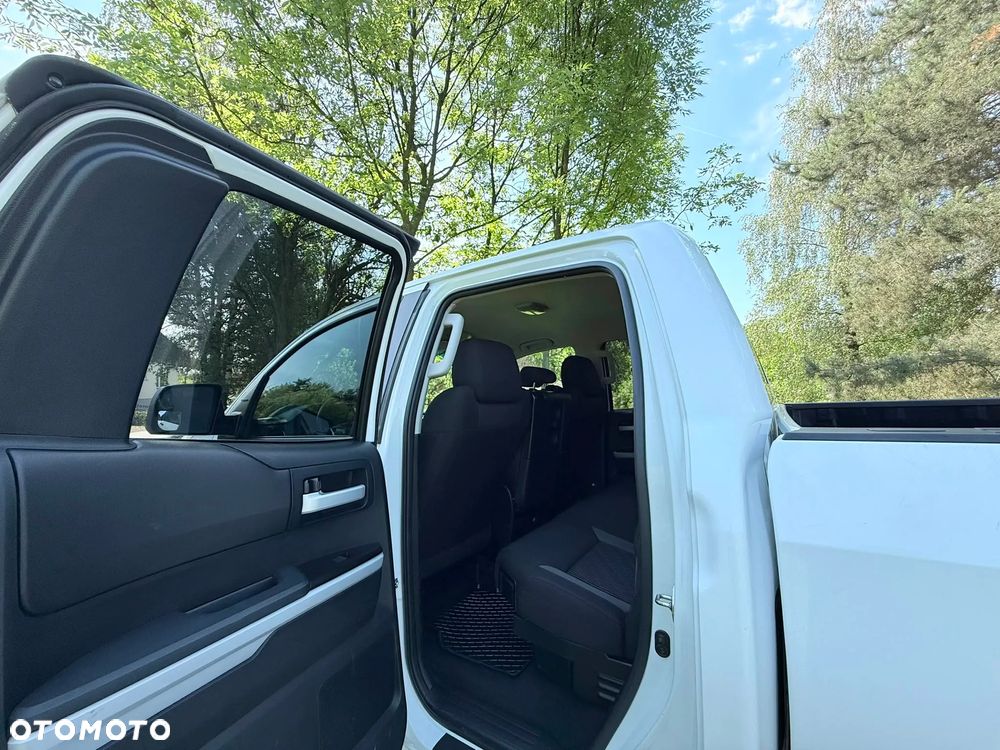Toyota Tundra 5.7 4x4 Double Cab Limited - 21