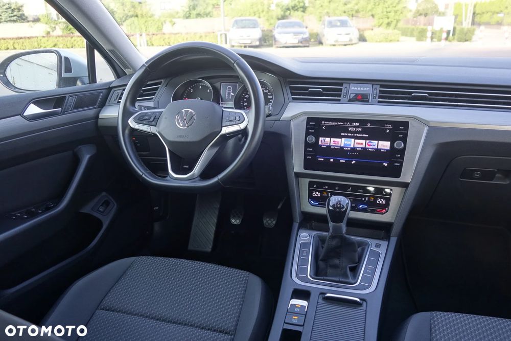 Volkswagen Passat 2.0 TDI EVO Business - 10