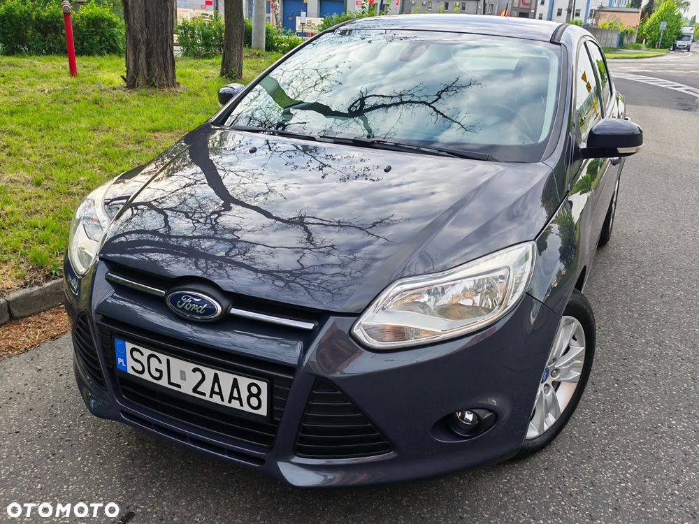 Ford Focus 1.6 Ambiente - 4