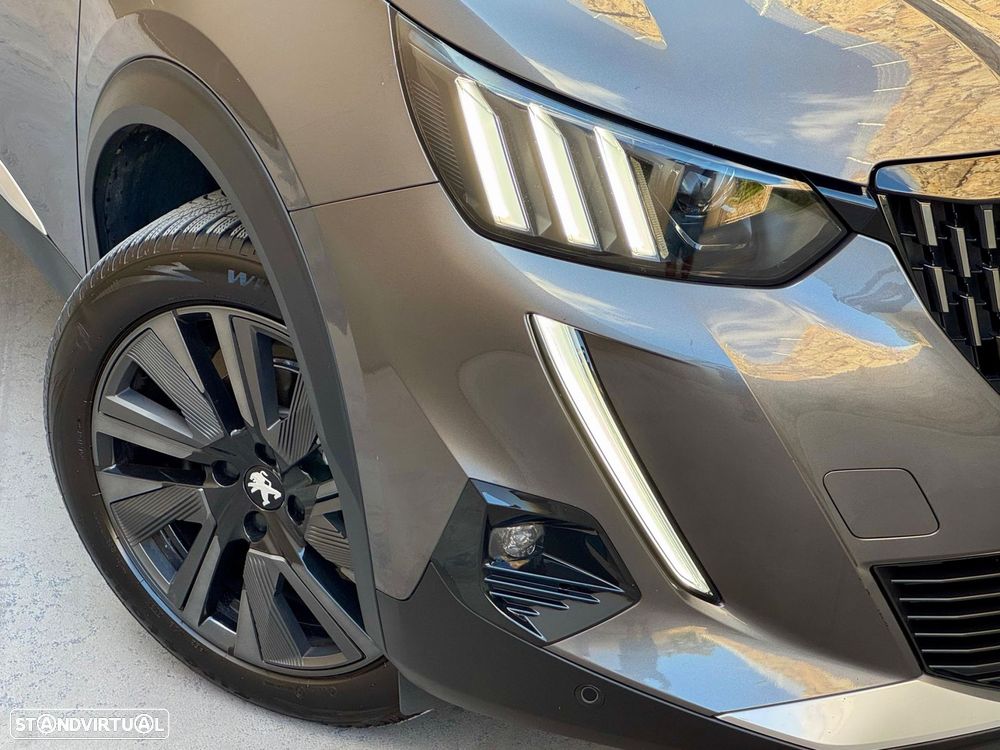 Peugeot 2008 1.2 PureTech GT Line - 27